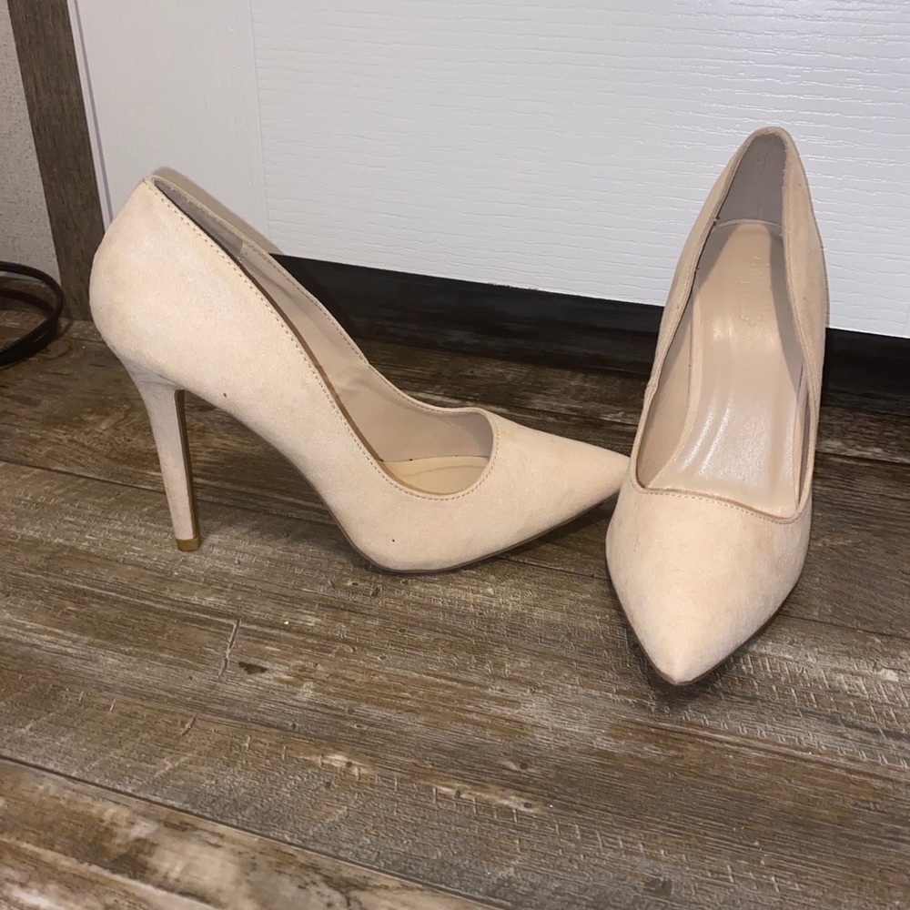 Tan heels